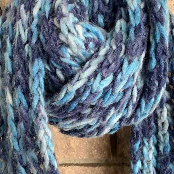 Lorenzo Wool Blend Scarf - Picture 2 of 8